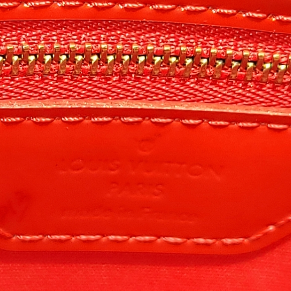 Louis Vuitton Avalon Rouge Grenadine GM Monogram Vernis Bag - Picture 16 of 17